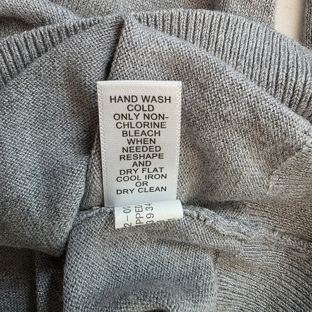 Banana Republic Mens Silk V Neck Sweater XL Gray‎ Cotton Cashmere Preppy Luxury
